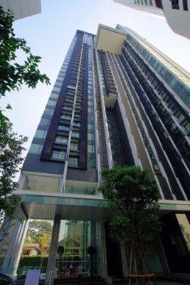 Edge Sukhumvit 23