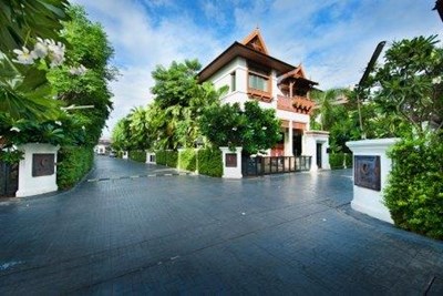 L&H Villa Sathorn