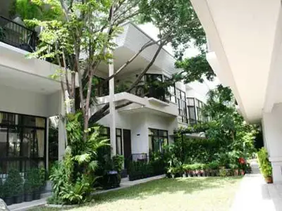 Veranda Ville House