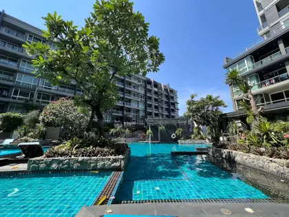 Apus Condominium