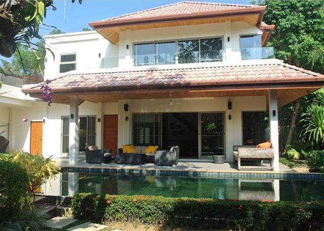 4-Br Villa situated only five minutes from the Phuket Laguna