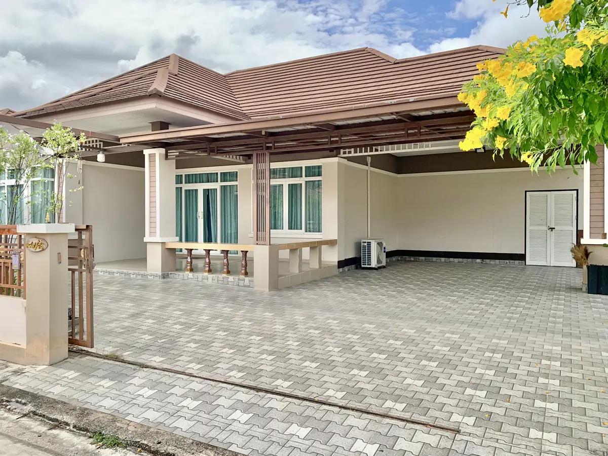 3 BEDROOM BUNGALOW HOME AT THE PALM PHALA BEACH, Ban Chang, with DOUBLE SIZE LOT