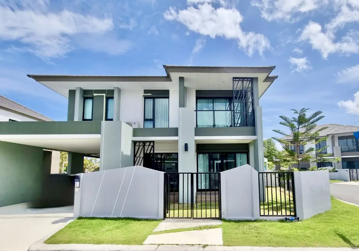 MODERN 4 BEDROOM HOUSE at Valana Golf Eastern Star, Ban Chang, Rayong