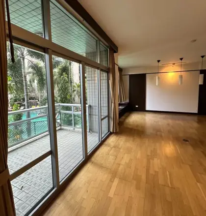 All Seasons Mansion 3 bedroom property for sale