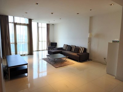Athenee Residence 3 bedroom condo for rent