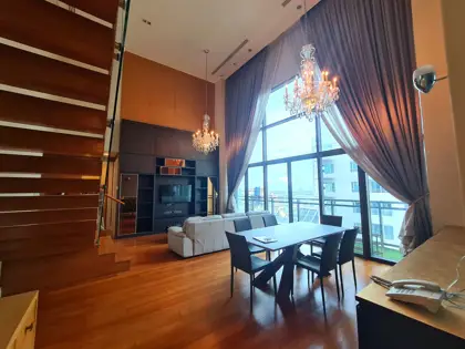 Bright Sukhumvit 24 3 bedroom duplex condo for rent