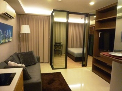 One bedroom condo for sale with tenant at Socio Ruamrudee 