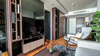 Focus Ploenchit 1 bedroom condo for rent