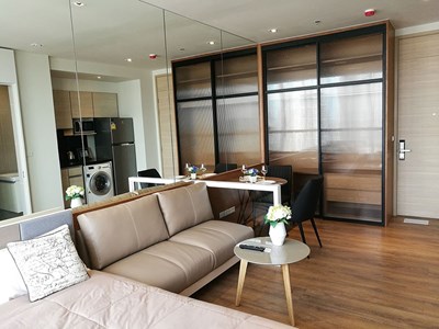 Studio to rent at Park 24, Phrom Phong