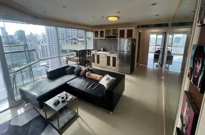 Sukhumvit Suite 1 bedroom condo for sale with tenant in Nana