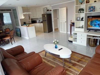 Supalai Place 2 bedroom condo for rent and sale