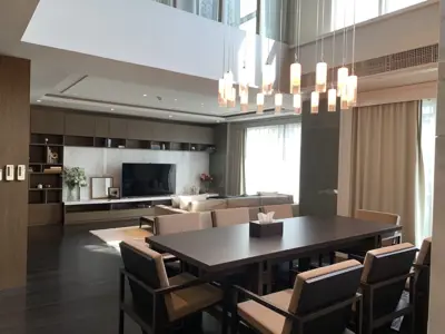 The Crest Sukhumvit 24 Three bedroom property for rent