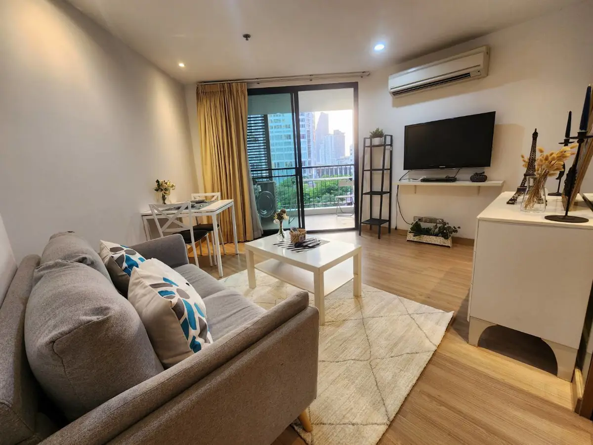 1 bedroom condo for sale with tenant at 59 Heritage