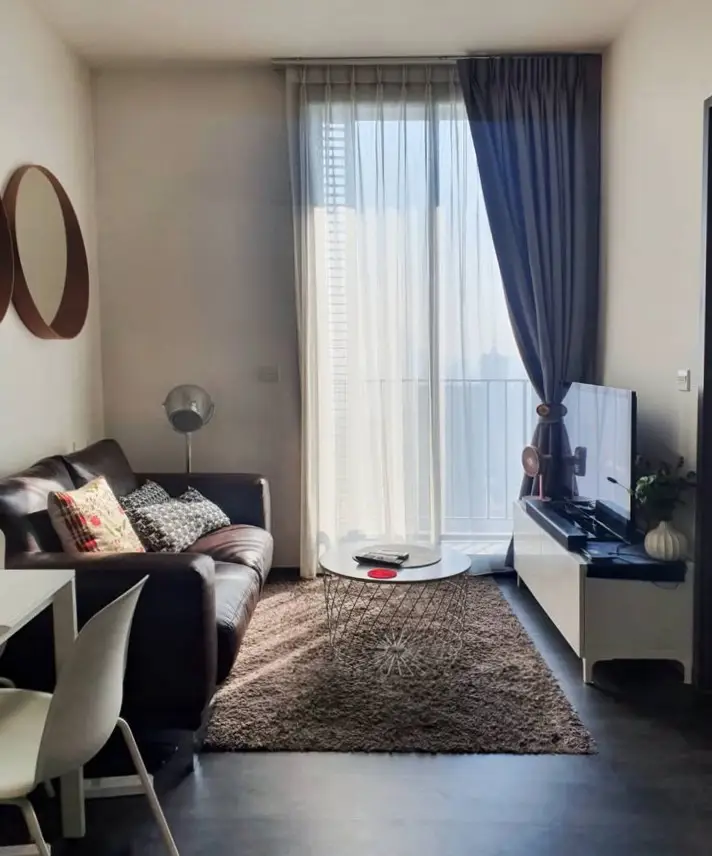 Edge Sukhumvit 23 One bedroom condo for rent