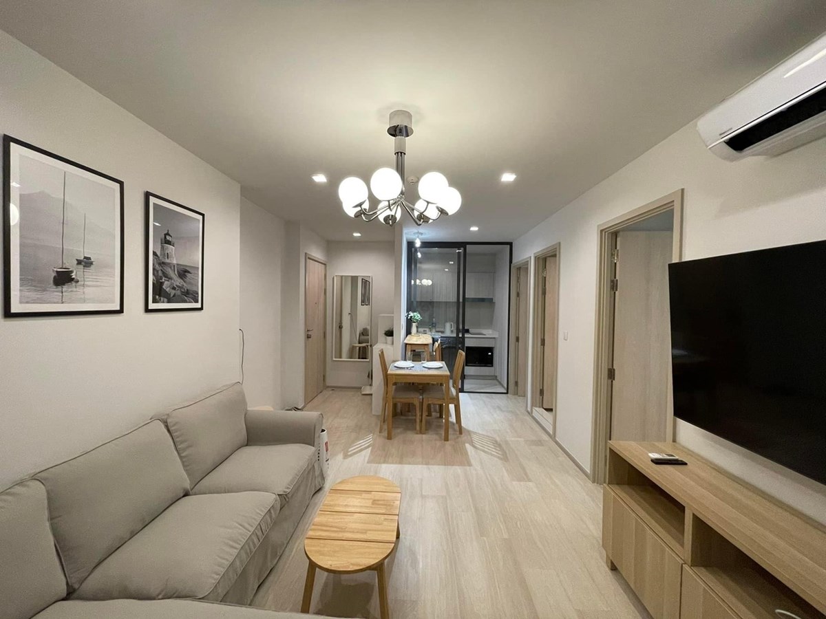 Life One Wireless 2 bedroom condo for rent