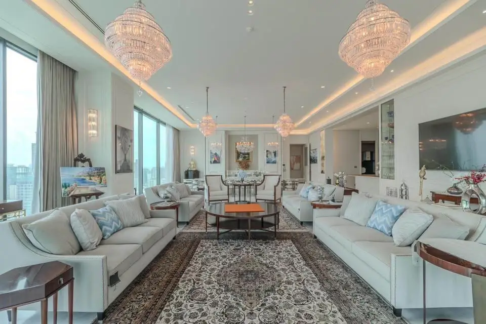 Condo in Lumphini