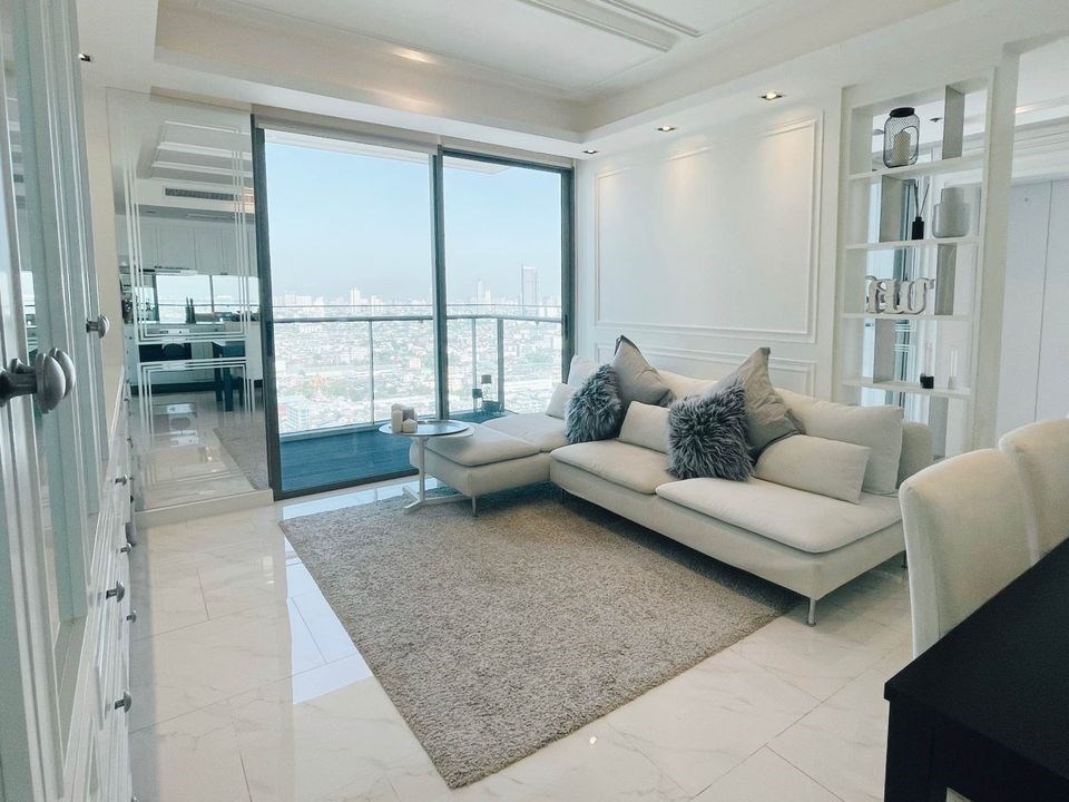 Star View 2 bedroom condo for sale and rent