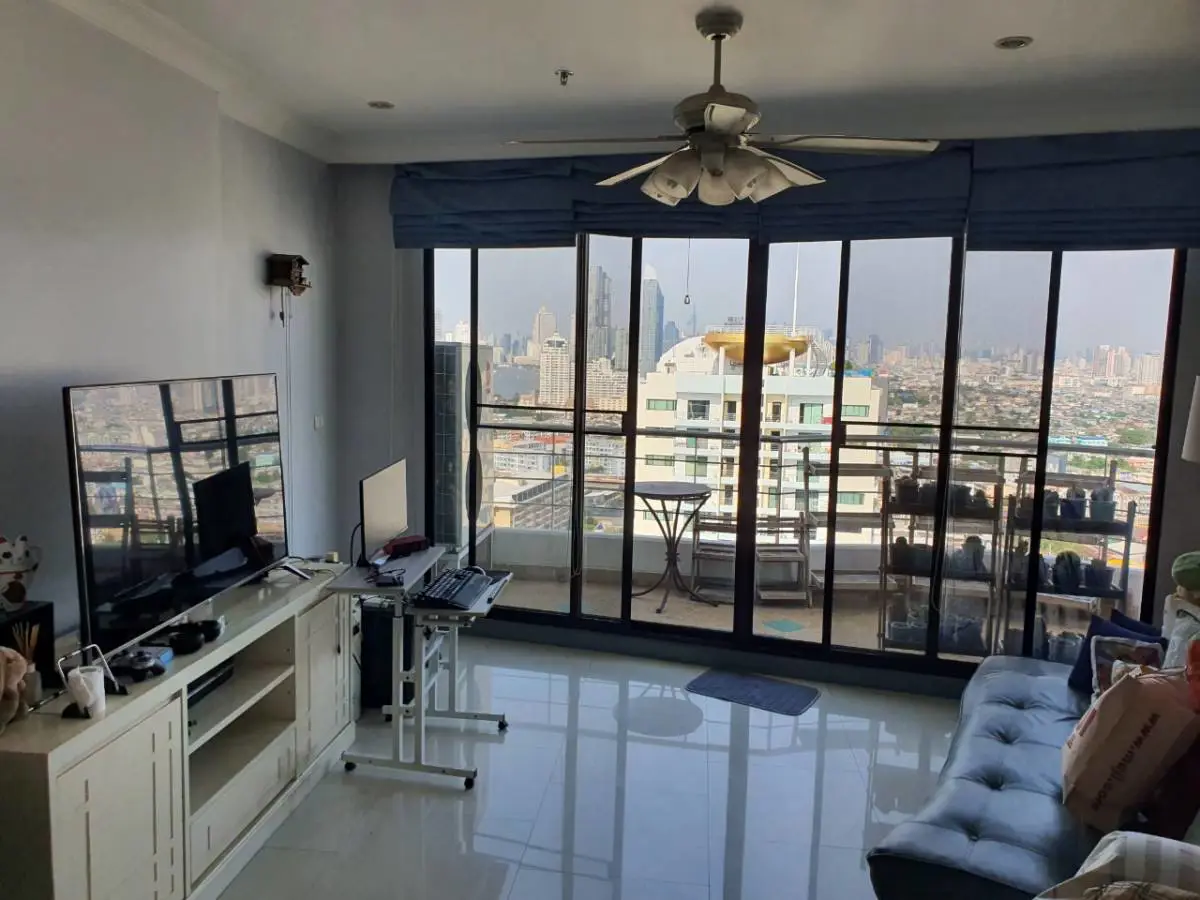 Supalai Casa Riva 2 bedroom property for sale