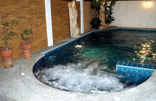 Jacuzzi