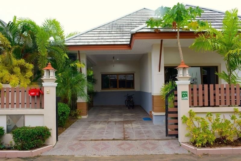 Baan Dusit Pattaya Village - 2 BR House For Sale 