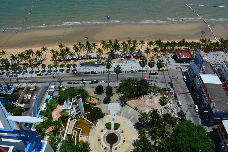 Jomtien Plaza Condotel - 3 BR Penthouse For Sale 