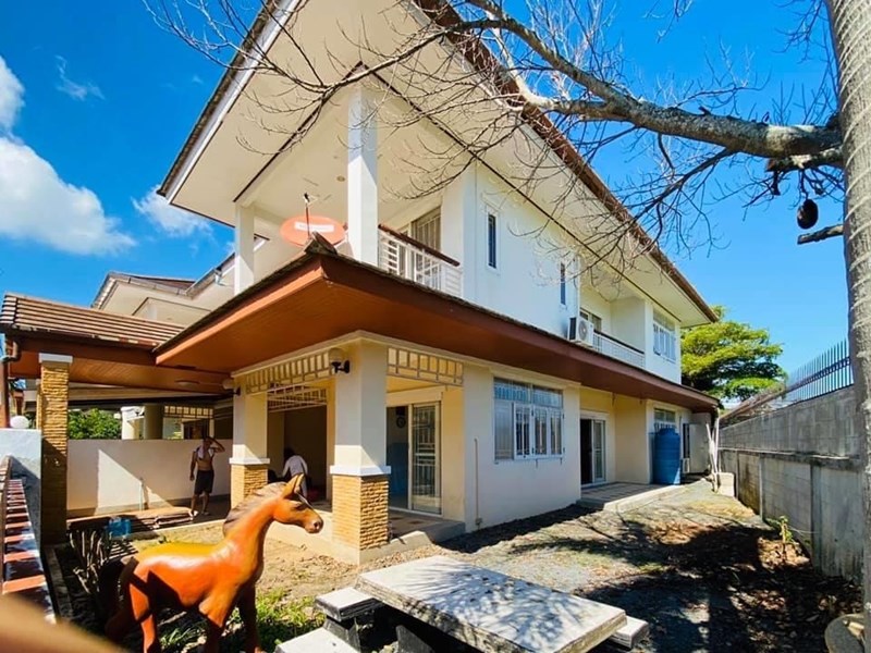 4 BR House For sale - Ake Andaburi Village (Phuket)