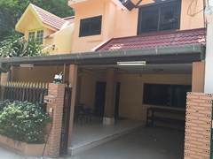 Central Pattaya - 4BR house for sale