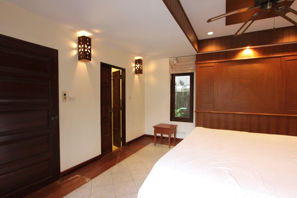 bedroomgroundfl1