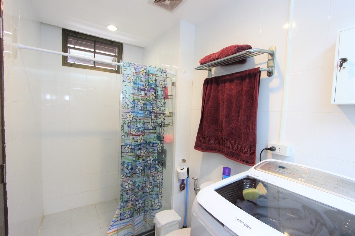 bathroom1
