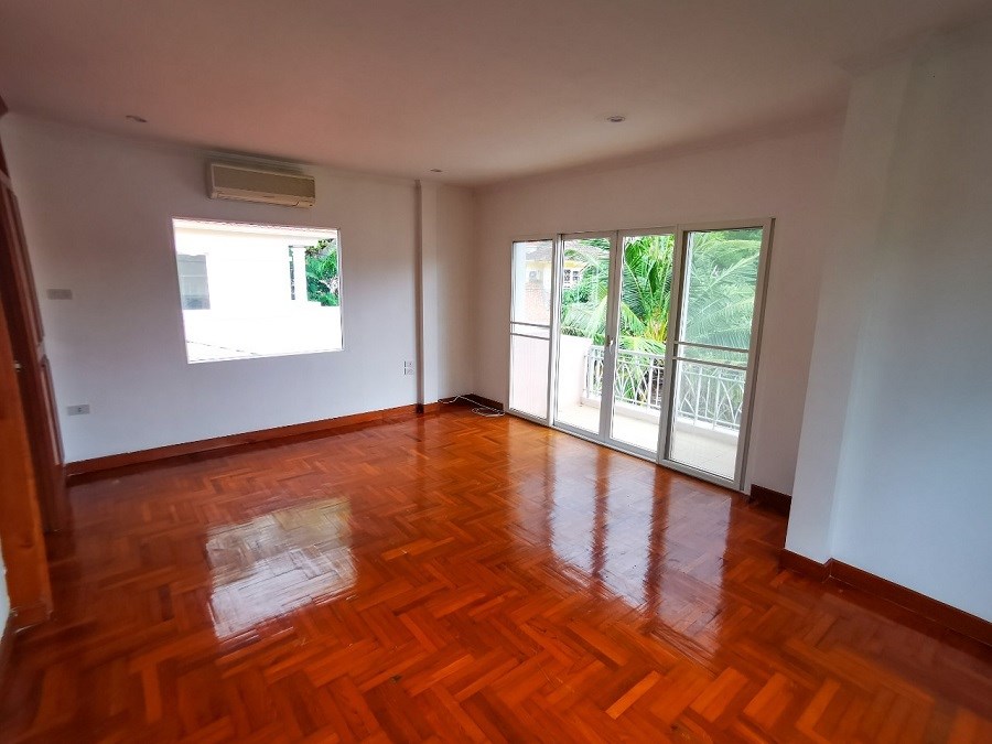 bedroom1