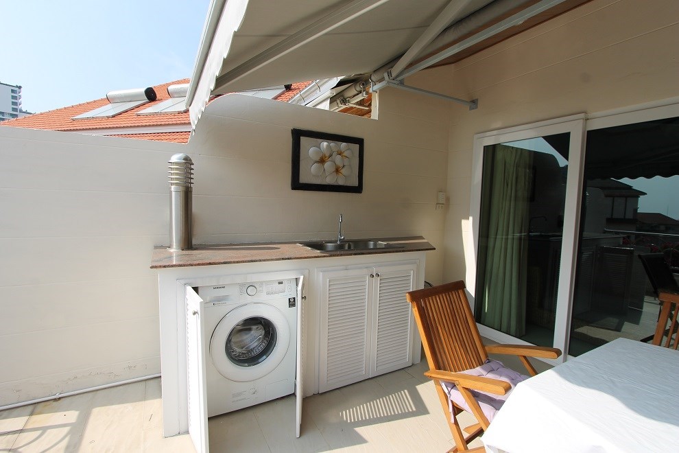 balconywashing