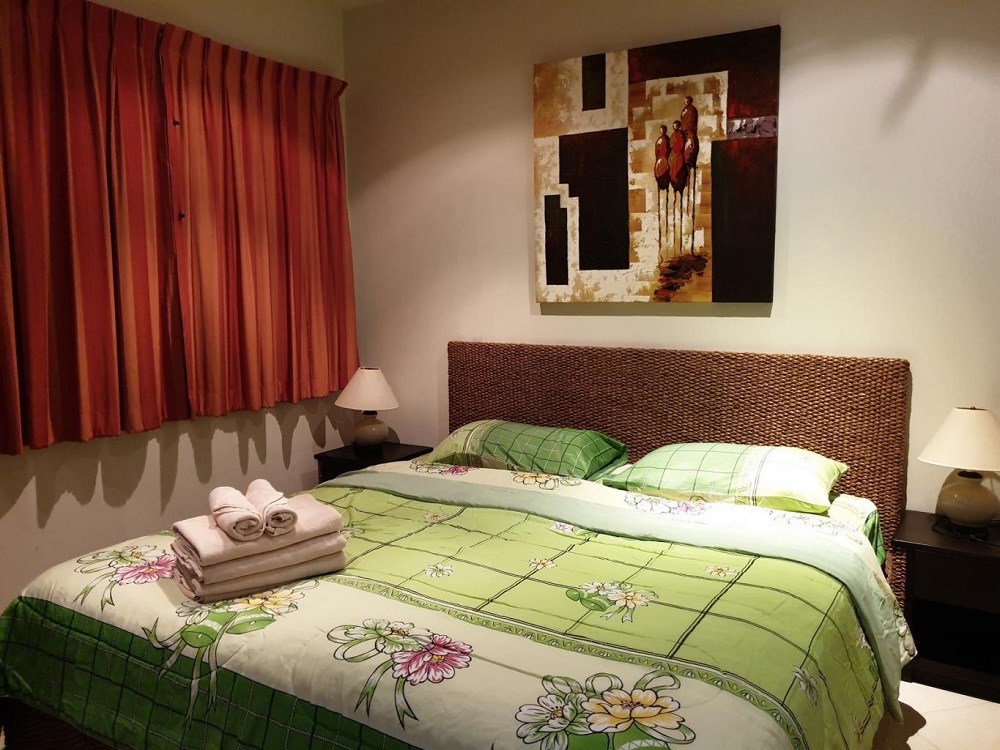 bedroom2