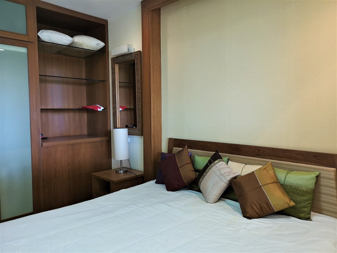masterbed3