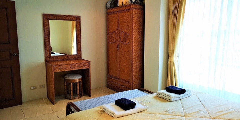 masterbed2
