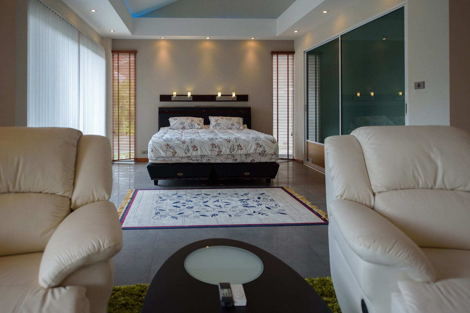 masterbedlounge