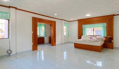 masterbed2