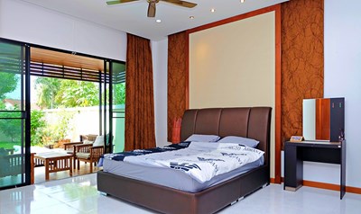 Masterbed