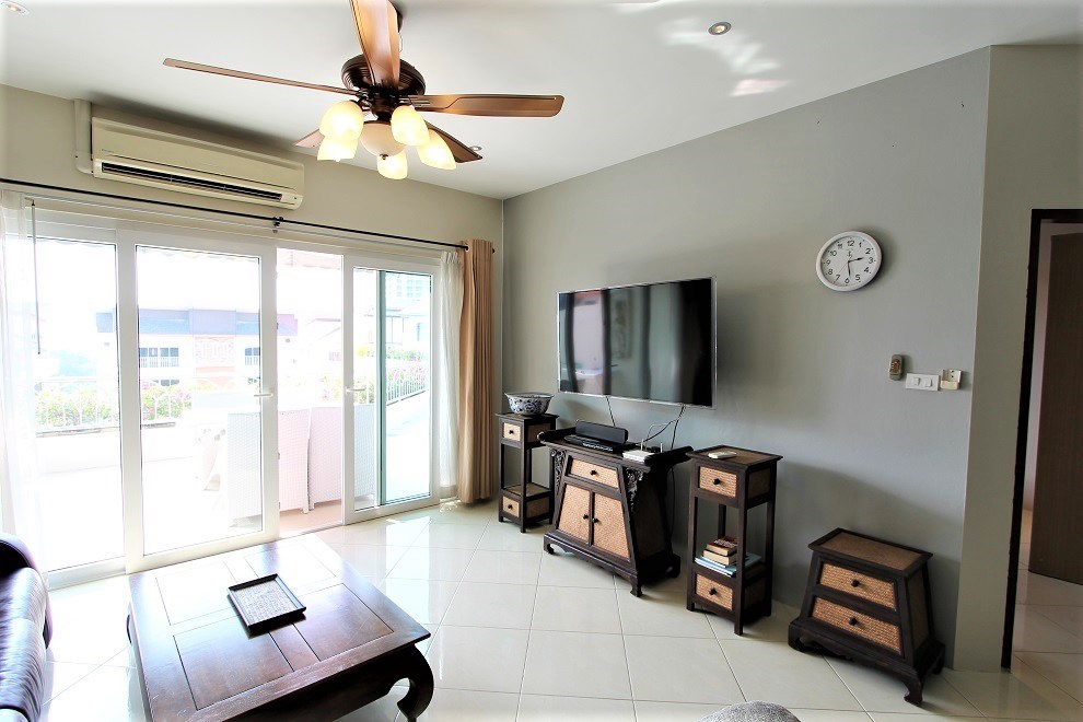 1 Bedroom Condo with Large Balcony, Partial Sea View.