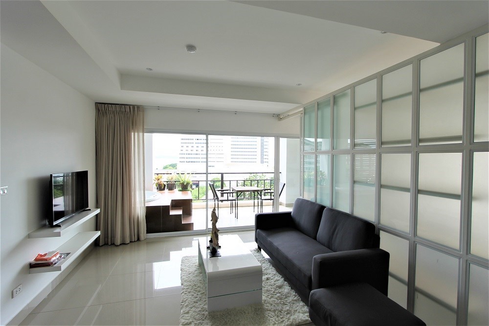 The Clubhouse Large 1 Bedroom Condo, Pratamnak