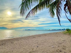 Condo For Sale Ban Amphur Beach