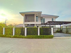 4-bedroom Pool Villa for rent Pattaya