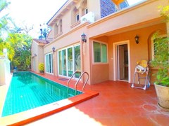 House For Rent East Pattaya with Pool