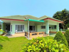 House For Rent North Pattaya With Garden