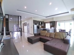 House For Sale Huay Yai Pattaya With Garden