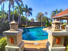 Pool Villa For Sale Nongplalai Pattaya