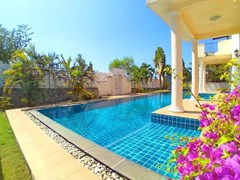 House For Sale Pattaya With Pool