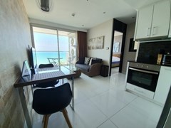 1 bedroom condo for rent at Amari Residences