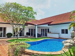 3-bed Pool Villa for rent in Pattaya gated community