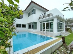 4+1 Bedroom House For Rent North Pattaya