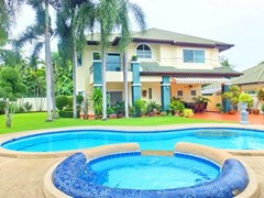 House for sale East Pattaya with private pool